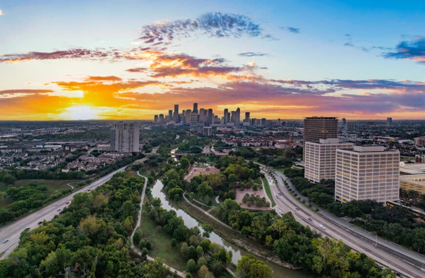 The Ultimate Guide to Houston’s Luxury Apartment Neighborhoods in 2025 🏢🔑
