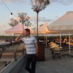 The Ultimate Guide to Houston’s Coolest Rooftop Patios for Foodies and Sunset Chasers 🌅🍽️